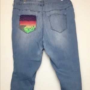 Denim Jeans with Painted Pocket